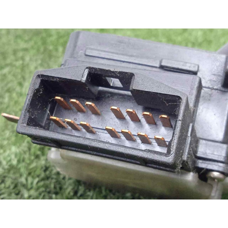 Recambio de mando limpia para hyundai trajet (fo) 2.0 16v cat referencia OEM IAM 0319LHD  14.PIN