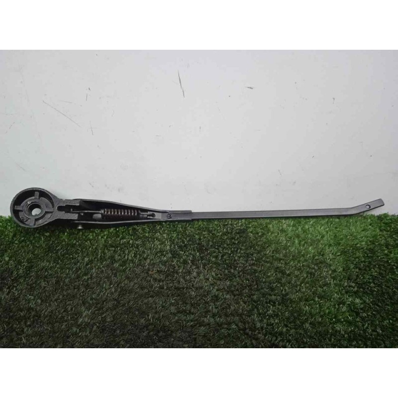 Recambio de brazo limpia delantero derecho para land rover 88 2.3d referencia OEM IAM 551230-551230E3 DOGA 