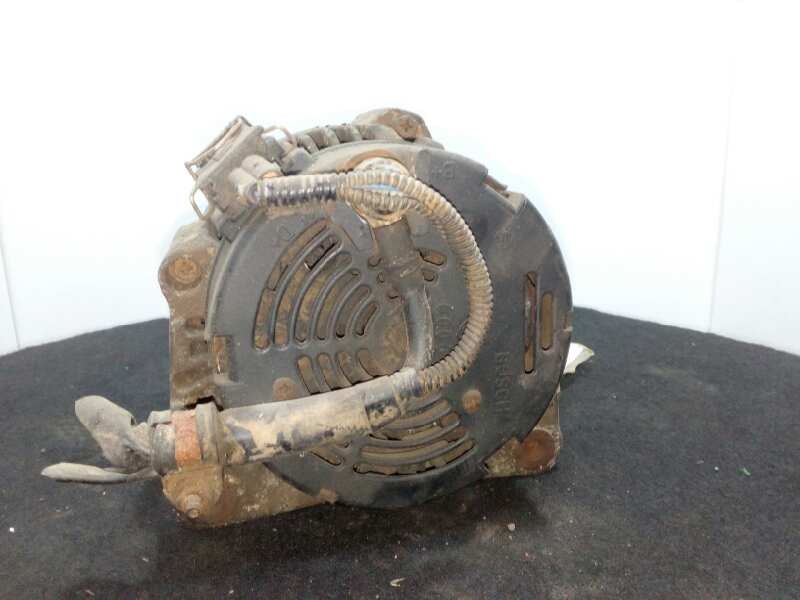 Recambio de alternador para seat ibiza (6k) 1.4 referencia OEM IAM 0123310019-028903025H BOSCH 70 A