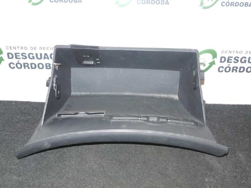 Recambio de guantera para hyundai i30 1.6 crdi cat referencia OEM IAM   