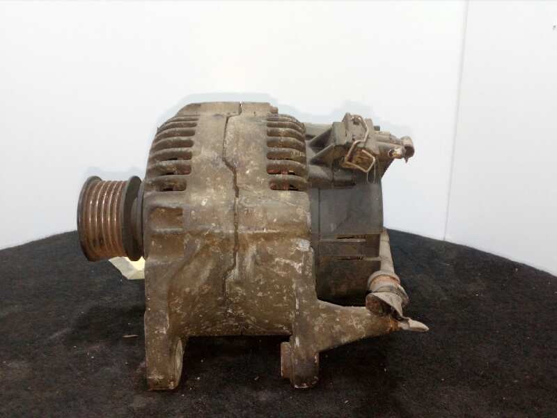 Recambio de alternador para seat ibiza (6k) 1.4 referencia OEM IAM 0123310019-028903025H BOSCH 70 A