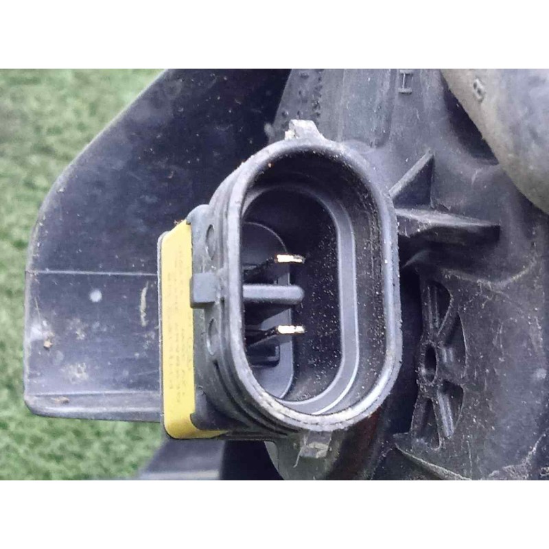 Recambio de faro antiniebla izquierdo para peugeot 308 1.6 16v hdi referencia OEM IAM 9680498680 11-13 