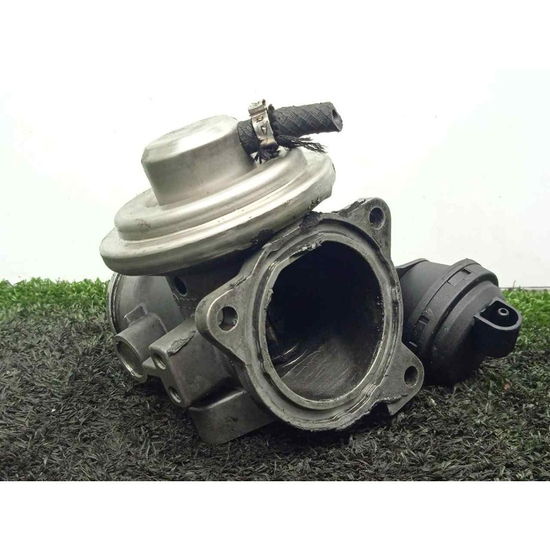 Recambio de valvula egr para volkswagen golf iv berlina (1j1) 1.9 tdi referencia OEM IAM 038129637 NEUMATICA 