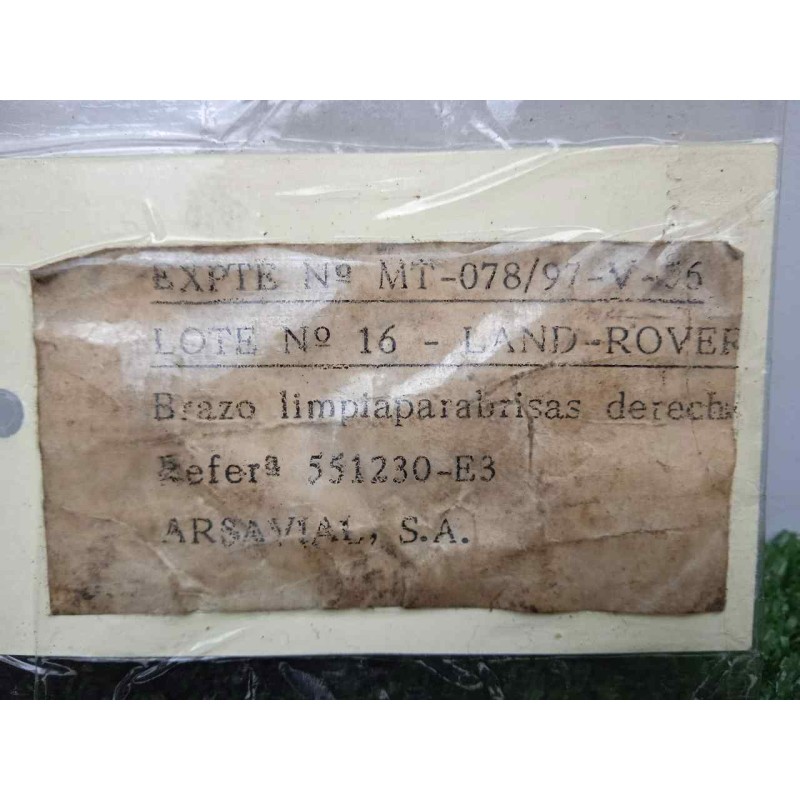 Recambio de brazo limpia delantero derecho para land rover 88 2.3d referencia OEM IAM 551230-551230E3 DOGA 