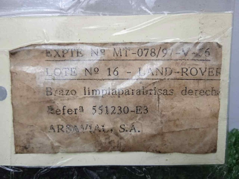 Recambio de brazo limpia delantero derecho para land rover 88 2.3d referencia OEM IAM 551230-551230E3 DOGA 