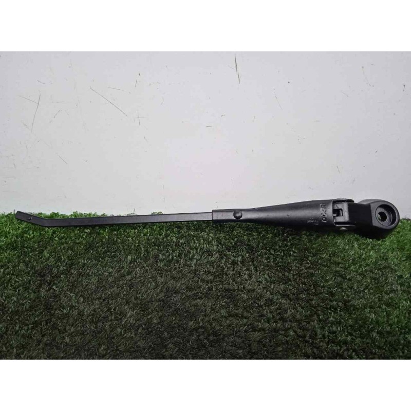 Recambio de brazo limpia delantero derecho para land rover 88 2.3d referencia OEM IAM 551230-551230E3 DOGA 