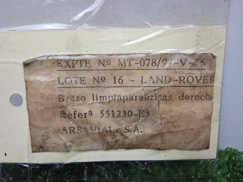 Recambio de brazo limpia delantero derecho para land rover 88 2.3d referencia OEM IAM 551230-551230E3 DOGA 