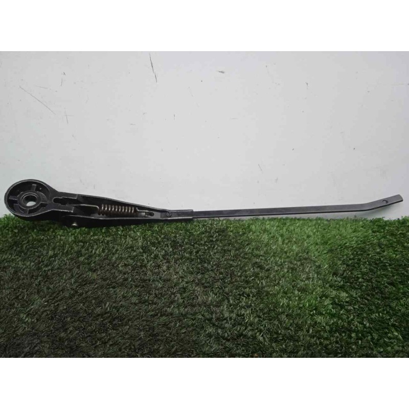 Recambio de brazo limpia delantero derecho para land rover 88 2.3d referencia OEM IAM 551230-551230E3 DOGA 