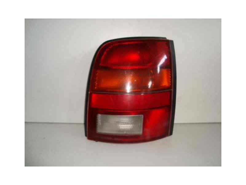 Recambio de piloto trasero derecho para nissan micra (k11) referencia OEM IAM  1.SERIE 