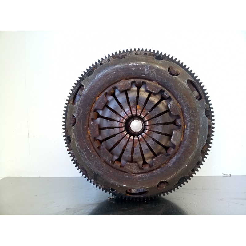 Recambio de volante motor para seat ibiza (6l1) 1.4 tdi cat (bnm) referencia OEM IAM 045105273D  