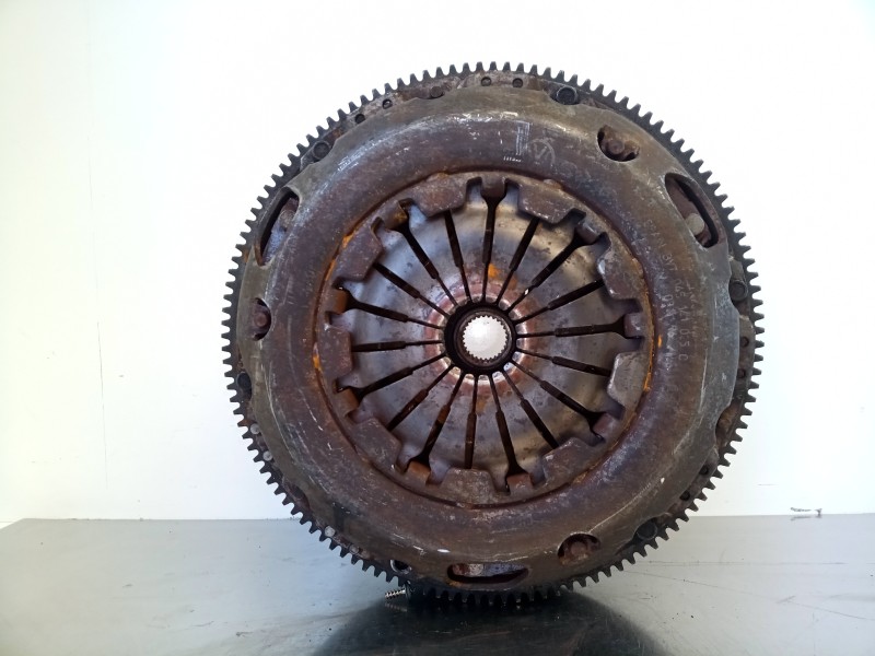 Recambio de volante motor para seat ibiza (6l1) 1.4 tdi cat (bnm) referencia OEM IAM 045105273D  