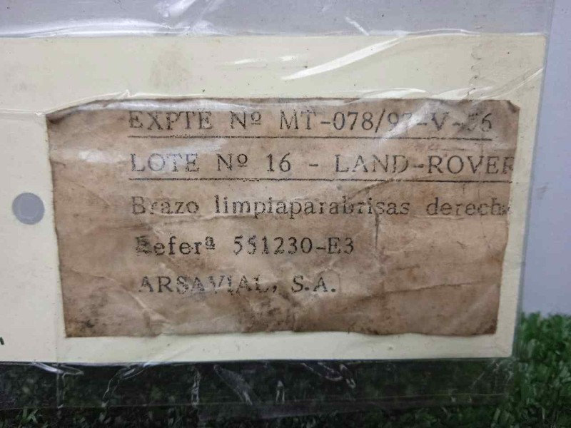 Recambio de brazo limpia delantero derecho para land rover 88 2.3d referencia OEM IAM 551230-551230E3 DOGA 