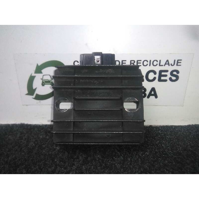 Recambio de modulo electronico para keeway rkv 125 referencia OEM IAM 125J2221-150401 REGULADOR.CORRIENTE 