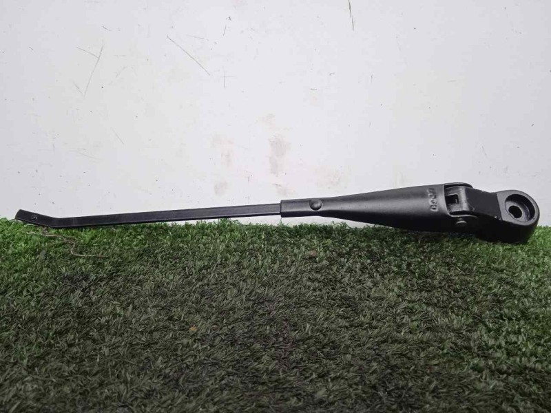 Recambio de brazo limpia delantero derecho para land rover 88 2.3d referencia OEM IAM 551230-551230E3 DOGA 