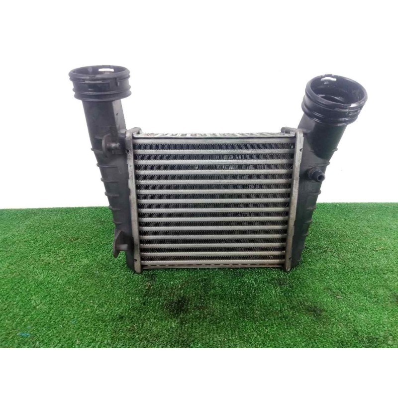 Recambio de intercooler para volkswagen passat variant (3b6) 1.9 tdi referencia OEM IAM 8D0145805 209X230X68 ALUMINIO