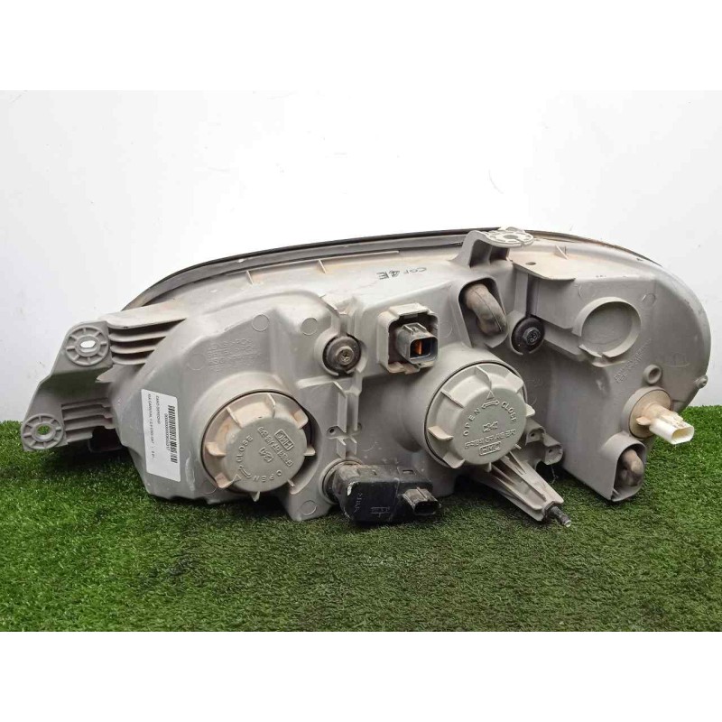 Recambio de faro derecho para kia carnival ii 2.9 crdi cat referencia OEM IAM SINREFERENCIA 01-06 