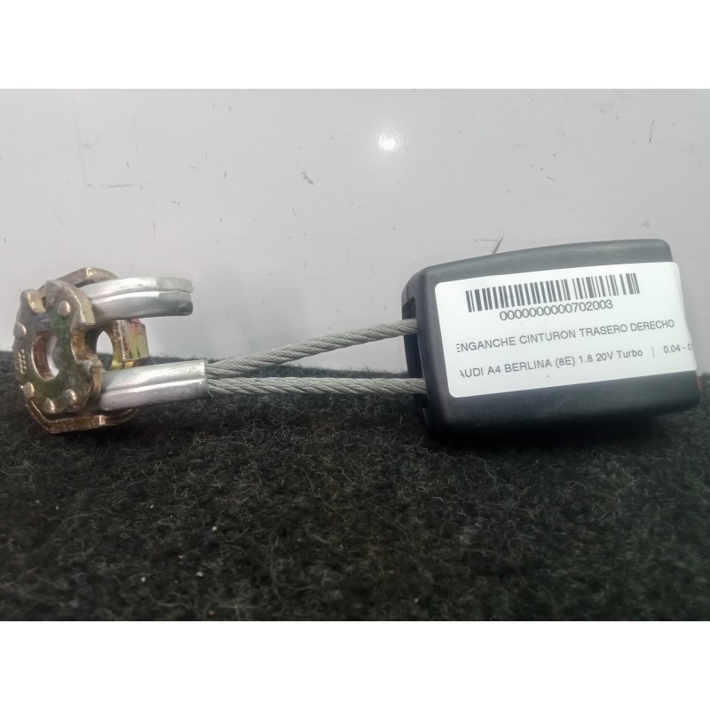 Recambio de enganche cinturon trasero derecho para audi a4 berlina (8e) 1.8 20v turbo referencia OEM IAM 8E0857740  