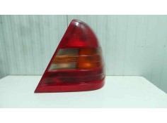 Recambio de piloto trasero derecho para mercedes-benz clase c (w202) berlina 2.2 diesel cat referencia OEM IAM  AMBAR 4.PUERTAS