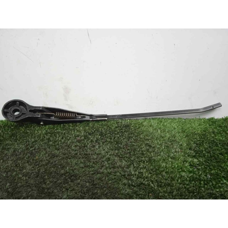 Recambio de brazo limpia delantero derecho para land rover 88 2.3d referencia OEM IAM 551230-551230E3 DOGA 