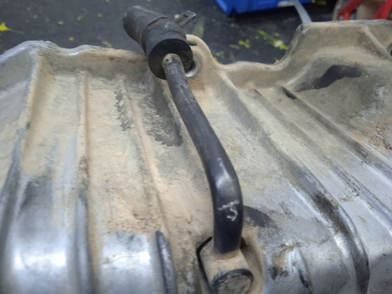 Recambio de carter para hyundai sonata (nf) 2.0 crdi cat referencia OEM IAM EURO4D20-4D20-DN2  CON TUBERIA