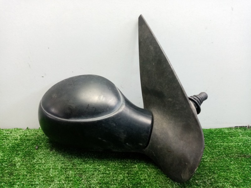 Recambio de retrovisor derecho para peugeot 206 berlina 1.9 diesel referencia OEM IAM  MANUAL NEGRO.PLASTICO