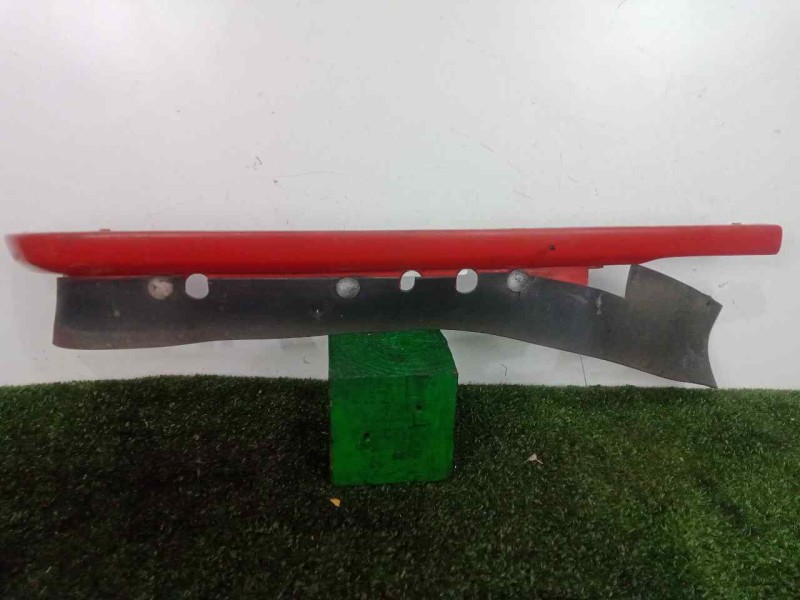 Recambio de molduras delanteras para isuzu n-serie referencia OEM IAM 8978983621 DERECHA MOLDURA BAJO FARO