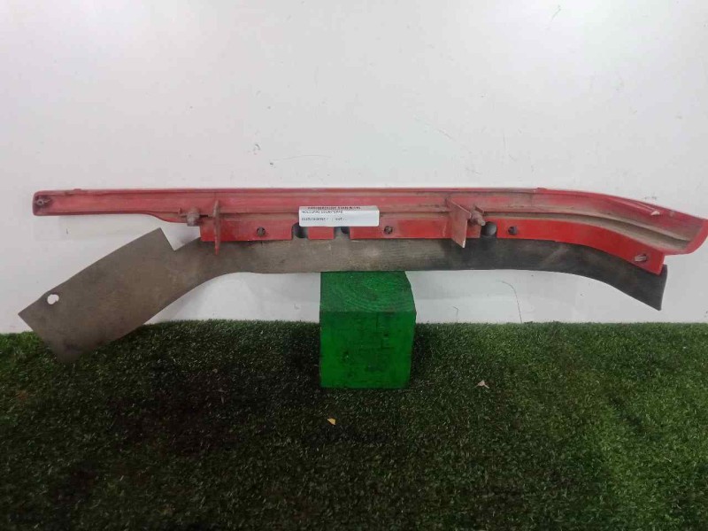 Recambio de molduras delanteras para isuzu n-serie referencia OEM IAM 8978983621 DERECHA MOLDURA BAJO FARO