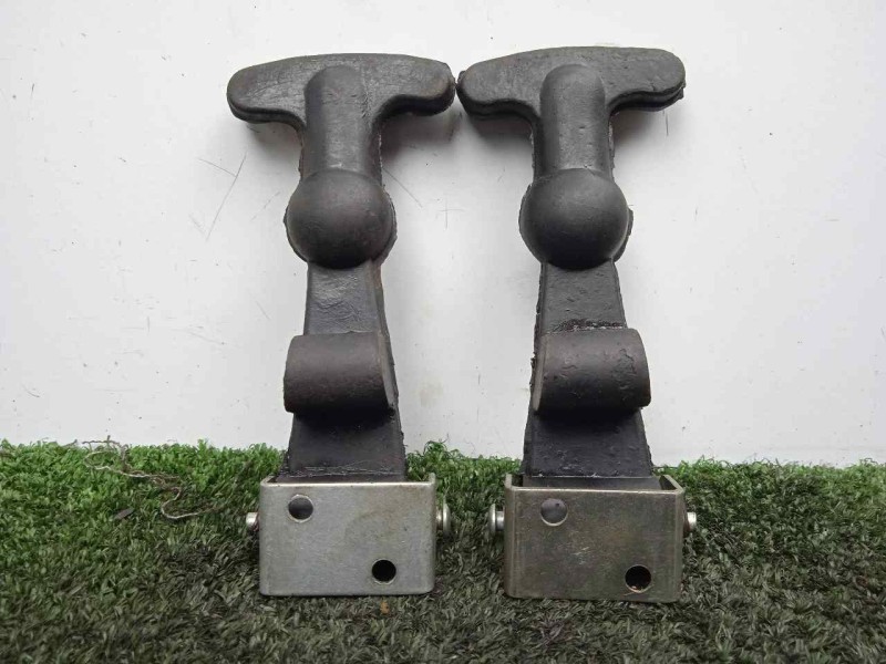 Recambio de cerradura capot para land rover 109 diessel 2.3 d referencia OEM IAM 507762 GANCHO.GOMA UNIVERSAL