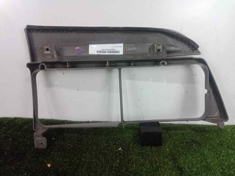 Recambio de moldura para isuzu n-serie referencia OEM IAM 8975810880 MOLDURA FARO DOBLE CON.TARAS