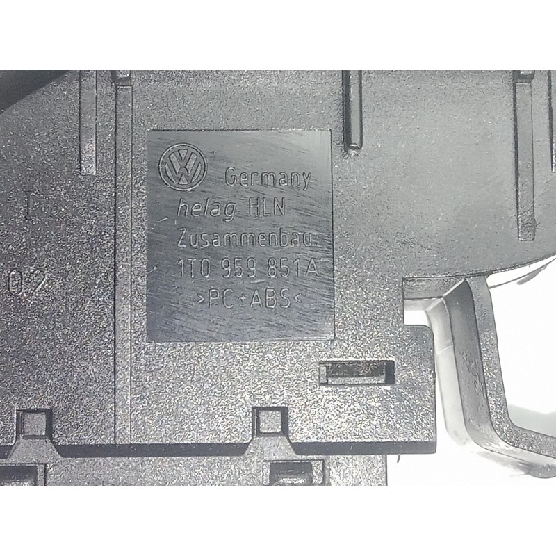 Recambio de mando elevalunas trasero derecho para volkswagen touran (1t3) 1.2 tsi referencia OEM IAM 1F0959527  