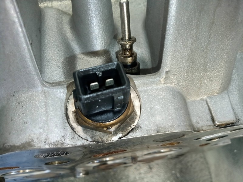 Recambio de culata para mg serie 75 (rj) 2.0 16v cdt referencia OEM IAM 22470389  