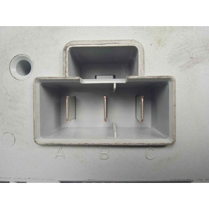 Recambio de caja reles / fusibles para fiat doblo (119) 1.3 jtd cat referencia OEM IAM 46760542  