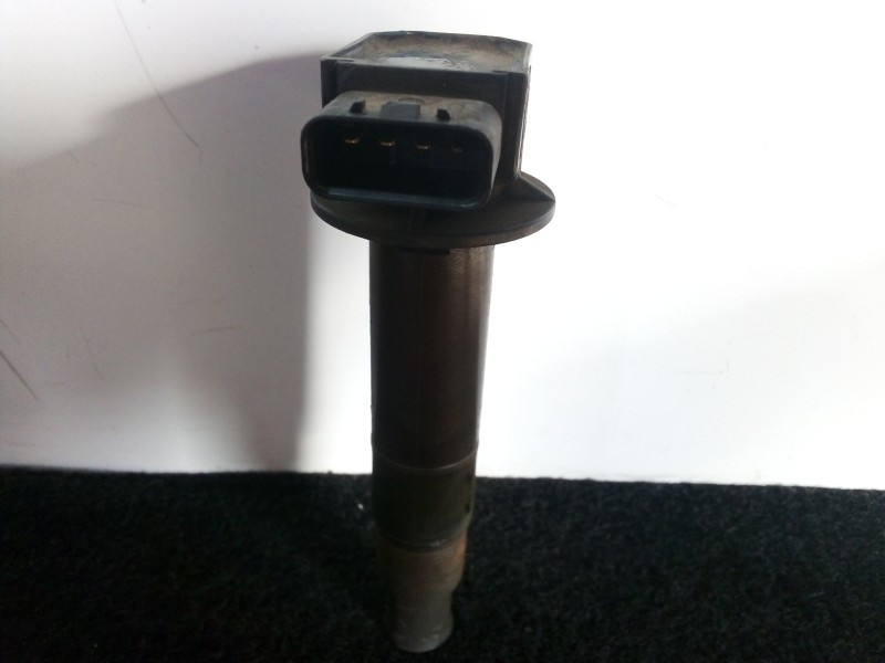 Recambio de inyector para toyota yaris (ncp1/nlp1/scp1) 1.3 cat referencia OEM IAM 9008019021  