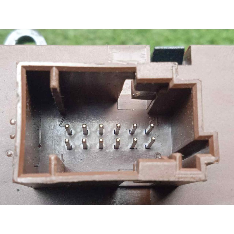 Recambio de warning para peugeot boxer furgón 2.0 blue-hdi fap cat referencia OEM IAM 7355861650-30280932  