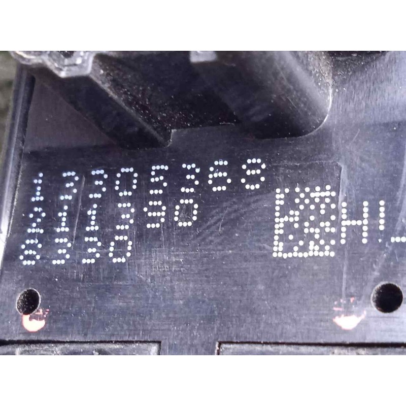 Recambio de mando elevalunas trasero derecho para chevrolet cruze 2.0 diesel cat referencia OEM IAM   