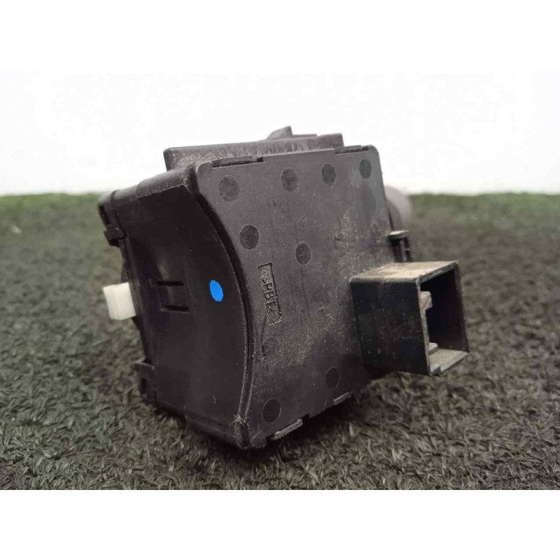 Recambio de mando luces para chevrolet cruze 2.0 diesel cat referencia OEM IAM 82240210128-13500692  