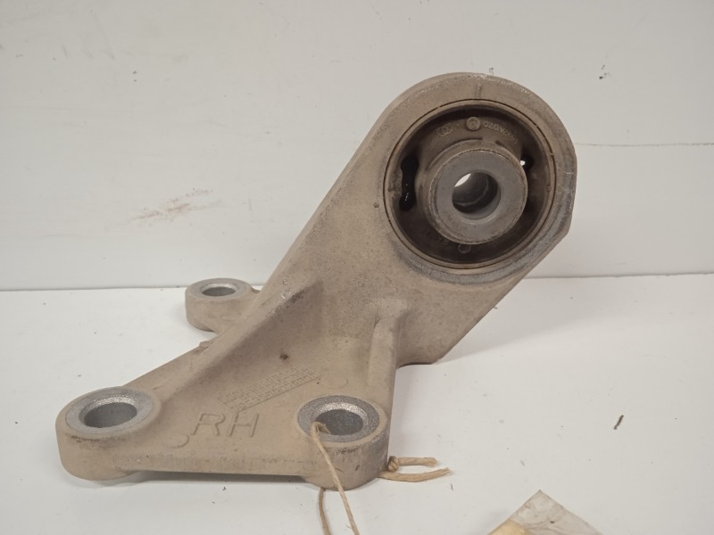 Recambio de soporte cambio para mitsubishi asx (ga0w) 1.8 di-d cat referencia OEM IAM 3517A070  