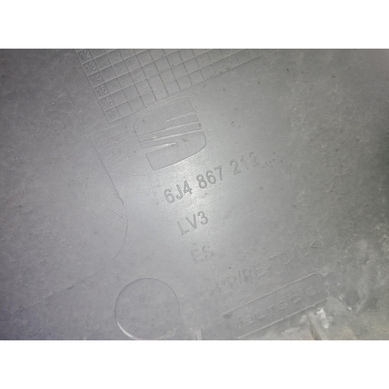 Recambio de guarnecido puerta trasera derecha para seat ibiza (6j5) 1.4 16v referencia OEM IAM 6J4867212  