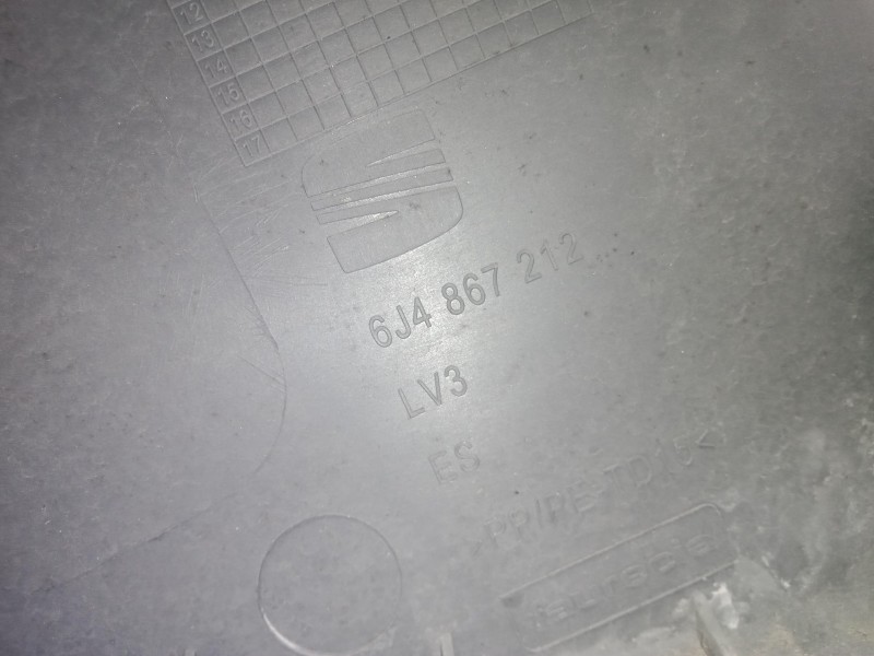 Recambio de guarnecido puerta trasera derecha para seat ibiza (6j5) 1.4 16v referencia OEM IAM 6J4867212  