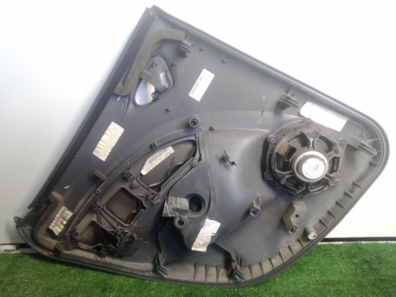 Recambio de guarnecido puerta trasera derecha para seat ibiza (6j5) 1.4 16v referencia OEM IAM 6J4867212  