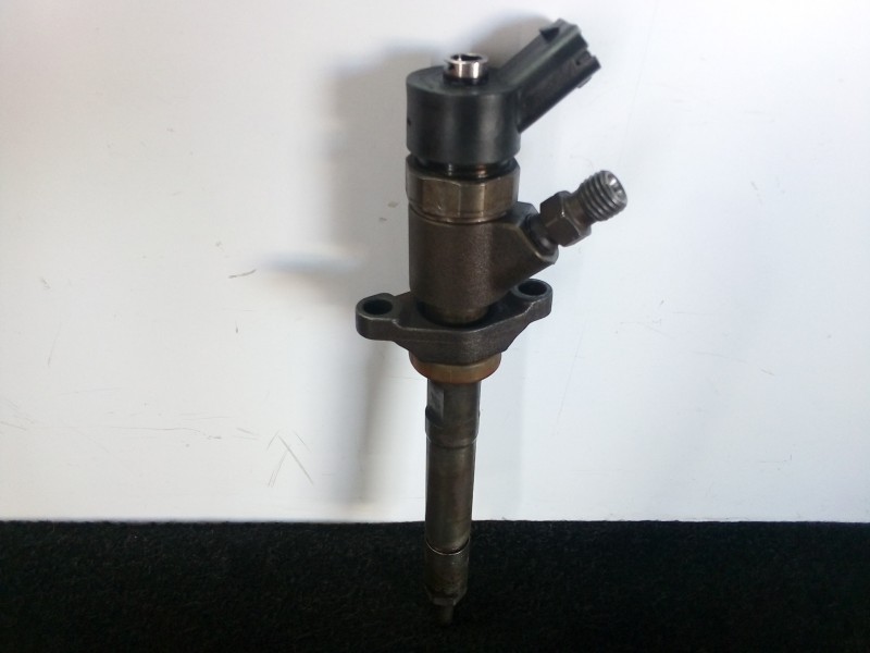 Recambio de inyector para peugeot 307 break / sw (s1) 1.6 hdi referencia OEM IAM 0445110188  