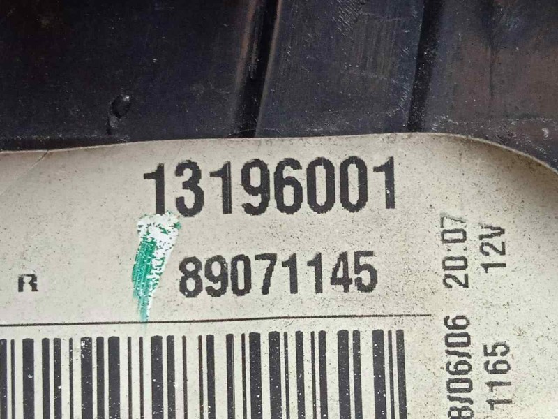 Recambio de piloto trasero derecho para opel meriva 1.7 16v cdti referencia OEM IAM 13196001 AHUMADO 