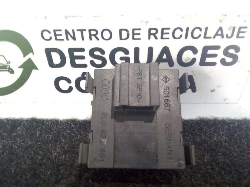 Recambio de mando elevalunas delantero izquierdo para audi a3 (8l) 1.9 tdi referencia OEM IAM 8L0959851-501667 2.BOTONES 
