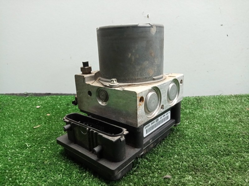 Recambio de abs para renault megane ii classic berlina referencia OEM IAM 026580031702652313008200038695  