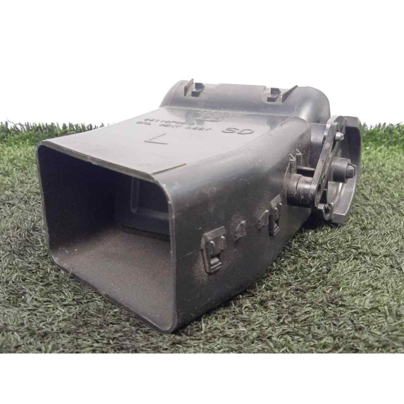 Recambio de aireador delantero izquierdo para subaru impreza g12 2.0 cat referencia OEM IAM 66110FG010  