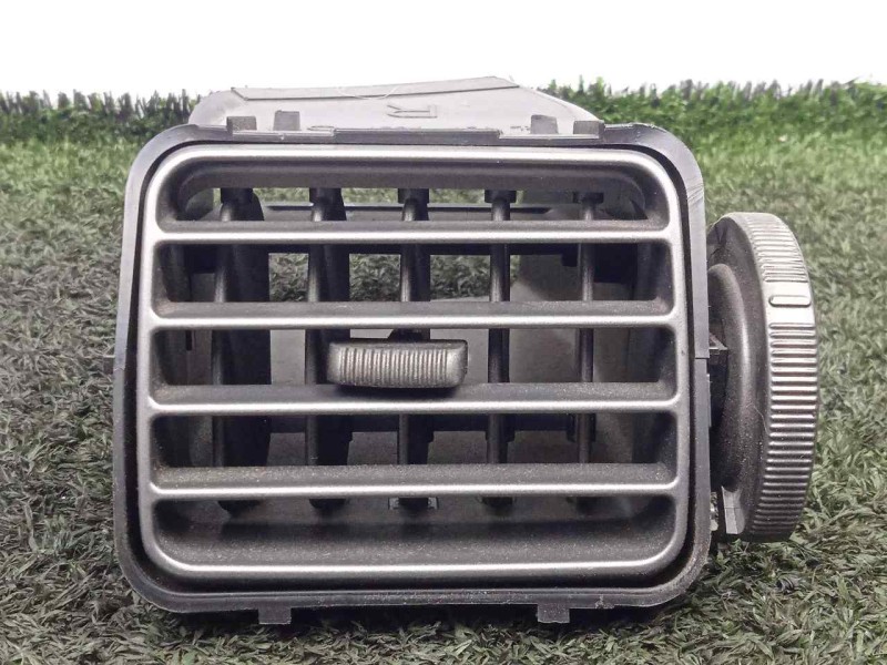 Recambio de aireador delantero derecho para subaru impreza g12 2.0 cat referencia OEM IAM 66110FG000  