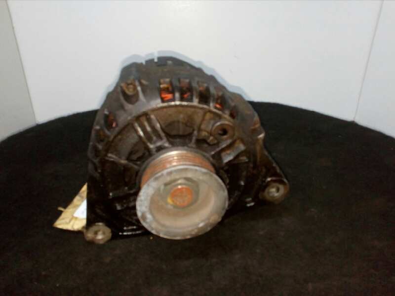 Recambio de alternador para ford escort berlina/turnier 1.8 16v cat referencia OEM IAM 0123310029 BOSCH 70A