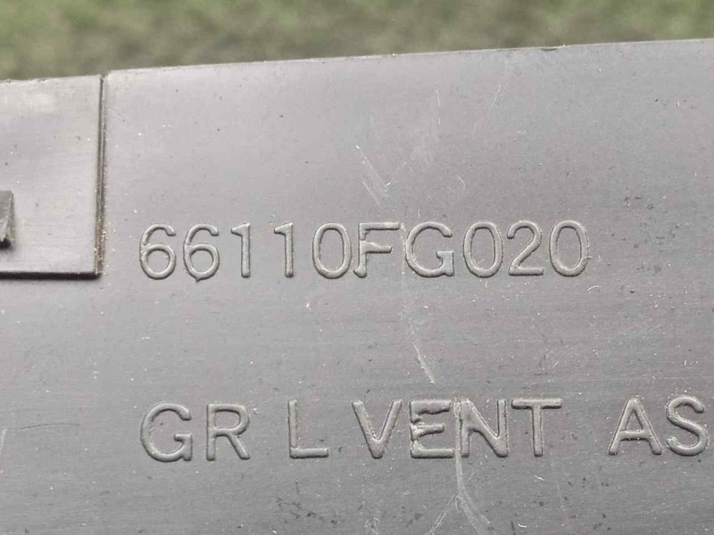 Recambio de aireador delantero central para subaru impreza g12 2.0 cat referencia OEM IAM 66110FG020  