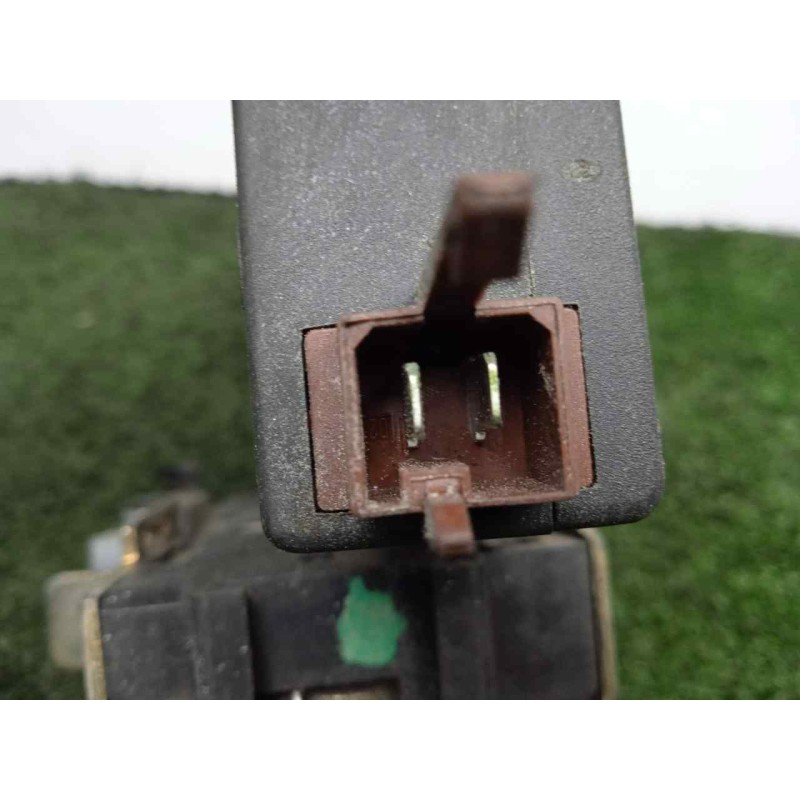 Recambio de cerradura puerta delantera derecha para citroën saxo 1.1 referencia OEM IAM  5.PUERTAS 