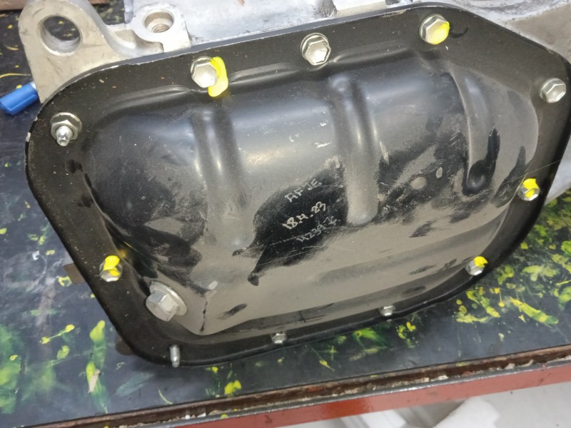 Recambio de carter para toyota auris 1.4 turbodiesel cat referencia OEM IAM NOTIENEREFERENCIA CON SENSOR CHAPA + ALUMINIO